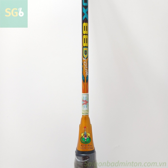 Vợt cầu lông Yonex astrox 88d tour 2021.