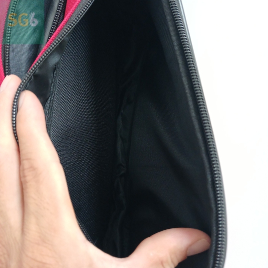 Túi đeo chéo Yonex 0439 (Black red) chính hãng